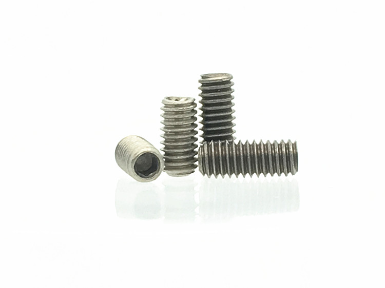 Yo-yo Yo-yo Accessories Middle Shaft Screw Yo-yo Special Middle Shaft Titanium Alloy M4 * 8mm M4 * 10mm