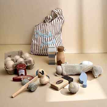 New solid wood imitation food same style as big brand