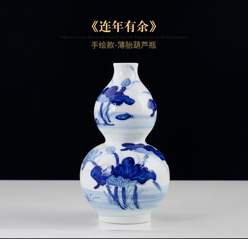 Hand made porcelain of jingdezhen ceramics Chinese flower arranging sitting room of blue and white porcelain vase household adornment handicraft furnishing articles