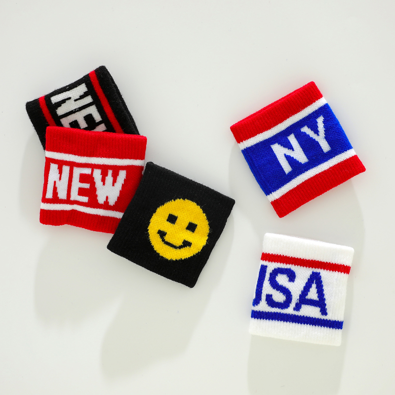 Children's Bboy wristbands breaking hip-hop hip-hop accessories boys jazz dance children's catwalk wrist jewelry trend