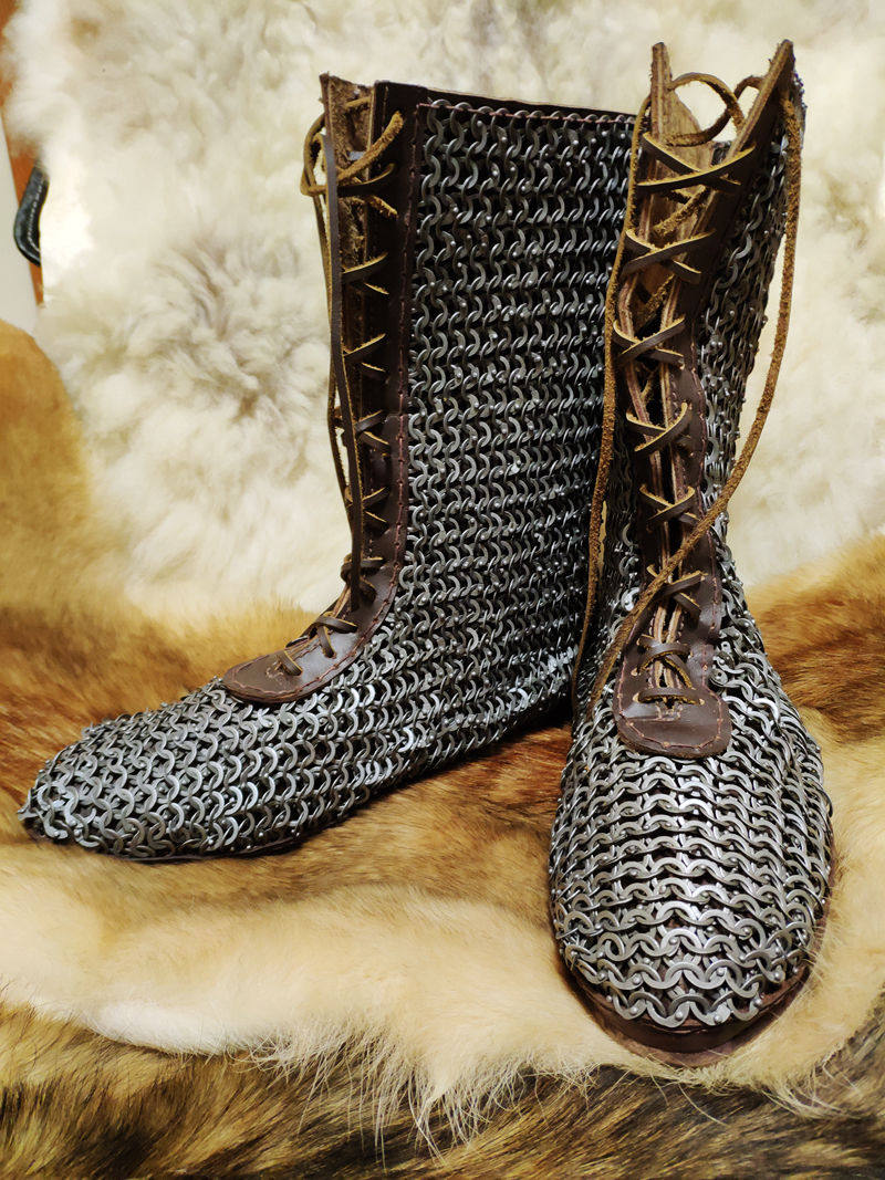 -Spot-Crusader Knight Keylock Chia Boots Riveted Lock Chia Shoes Necklace Chia Boots Live-action Wearables