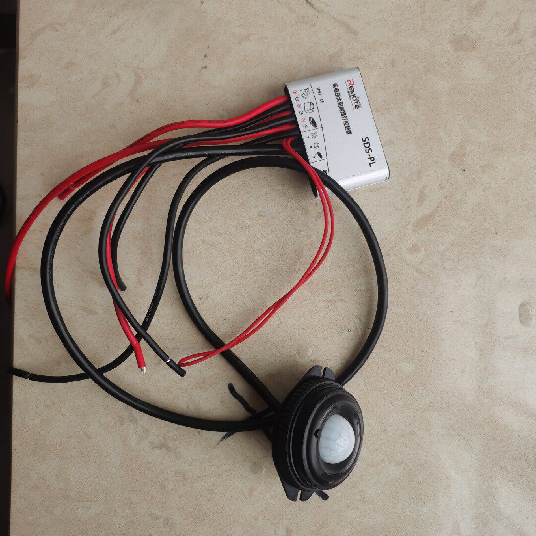 Sds-PL with infrared sensor head 3 2 volts 3 7 volts lithium battery 5-6 volts solar panel 3 volts LED light source