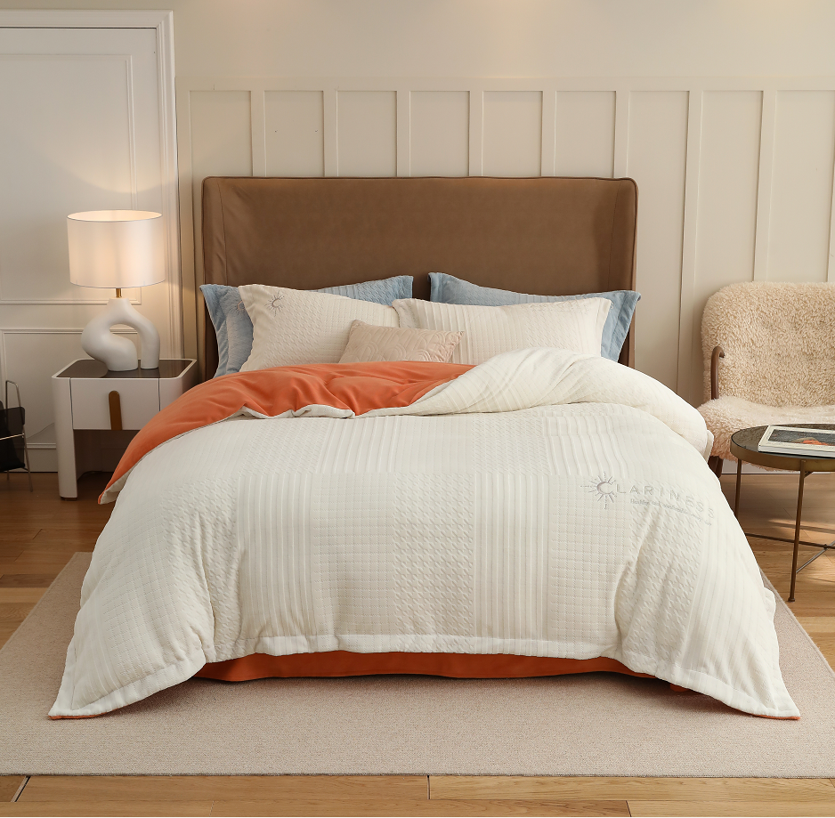 New Year's must-stock Deka Home Textiles Carved Milk Velvet Four-piece Set