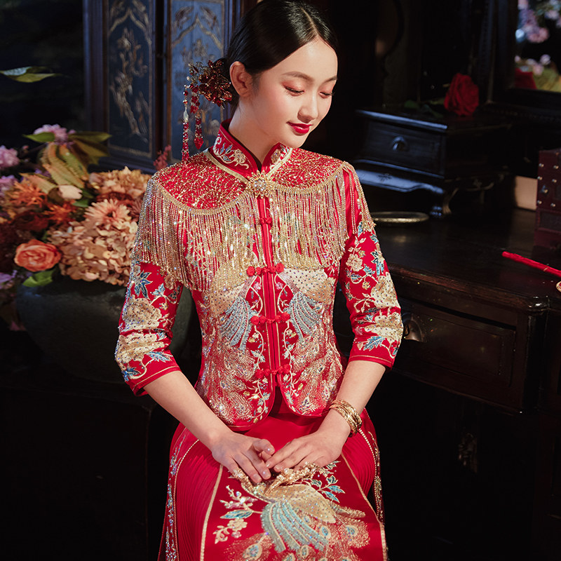 Xiuhe Xiu 2020 new marriage is slim and a bride Chinese wedding dress show and a pregnant woman toast suit