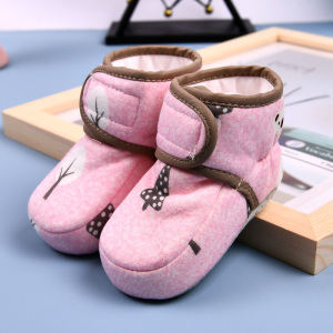 秋冬加绒加厚防滑防掉婴儿鞋
