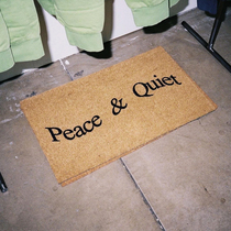 PEACE AND QUIET MAT手工椰棕地垫长条入户门进门口除尘蹭土脚垫
