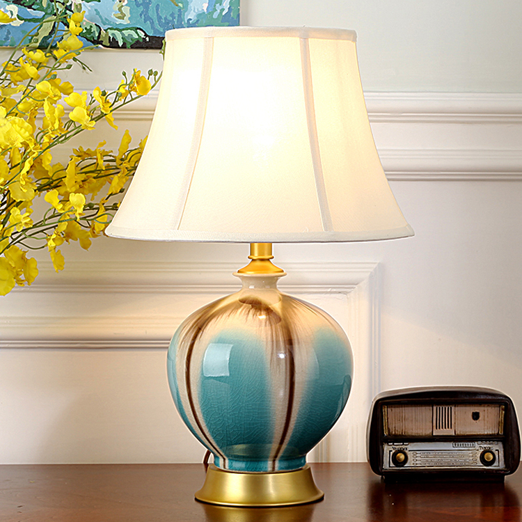 American countryside Jingdezhen Ceramic desk lamp Bedroom bed head cabinet Living room Full bronze Decorative Wedding house retro table lamp Chinese