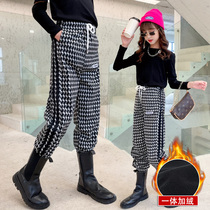 Girls plus velvet pants autumn and winter wear 2021 new foreign style childrens winter childrens clothing one-piece velvet casual pants