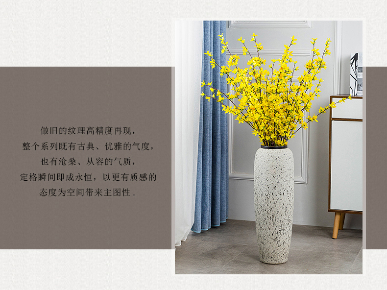 Landing a large ceramic vases, dried flower adornment place to live in the sitting room porch I and contracted Europe type creative flower arrangement