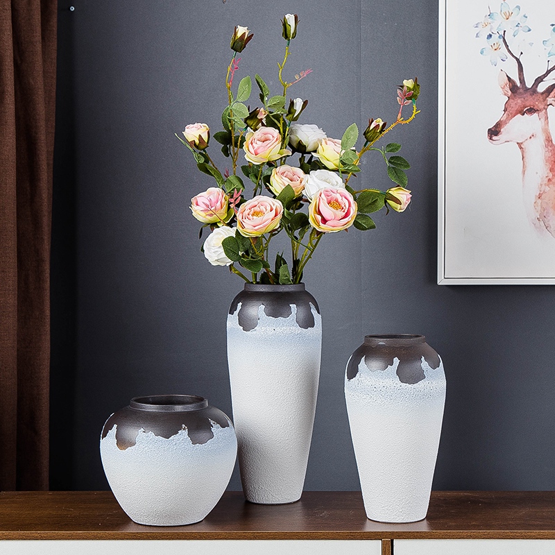 Jingdezhen ceramic vases, small pure and fresh and I household living room TV cabinet furnishing articles furnishing articles wine porch decoration