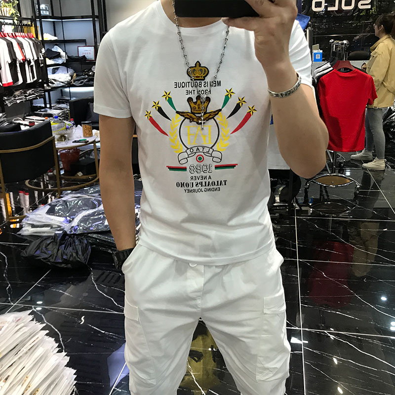 Nam T-shirt thêu xu hướng mùa hè 2020 100 huy hiệu in T ngắn tay ga châu Âu trẻ ngắn tay