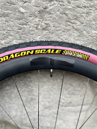 IRC DRAGON SCALE Dragon Scale 26/27.5/29*1.9 mountain bike pink edge tire yellow edge racing tire