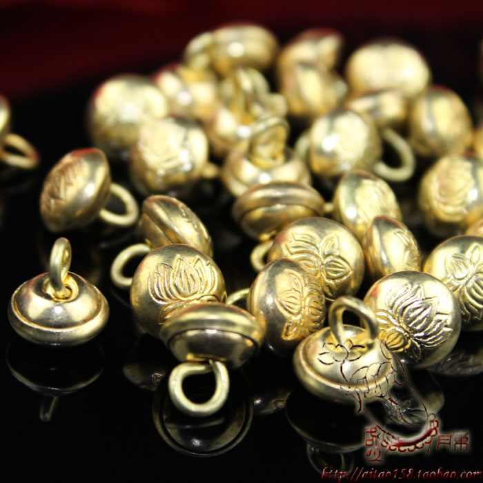 Handmade Bronze Button in Nepal Bronze Hand Condensed Necklace Accessories