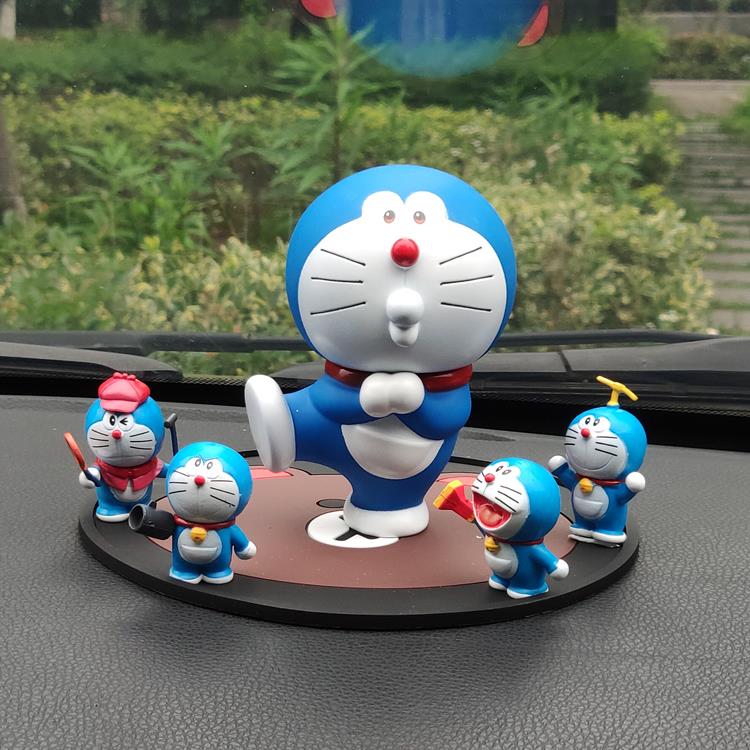 Car ornaments, dolls, dolls, dolls, toy car ornaments, gifts for girlfriend, trumpet, Dora A dream