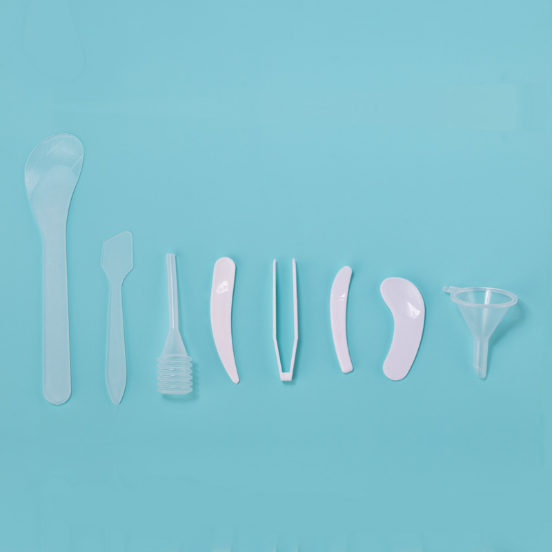 Small Number of liquid Dispensing Plastic Funnel Perfume Measuring Cups Make-up Split Tool Mini Small Funnel Mask Spoon
