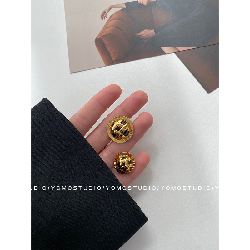 YOMOSTUDIO French style name Yuanyan wind metal button Comeback Ancient Planet Buckle Small Fragrance Coarse Flowers Coats