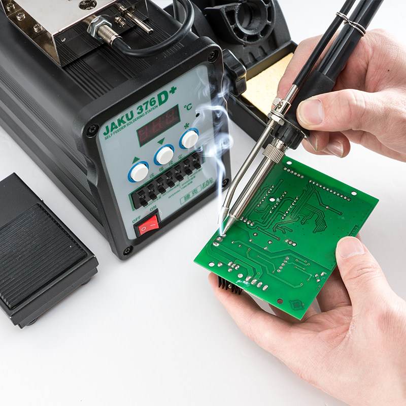 Automatic soldering machine tin feeding machine foot pedal constant temperature adjustable soldering station industrial grade maintenance special soldering equipment soldering iron