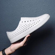 2021 New Croc Shoes Mens Shoes Summer Couples Personalized Beach Plastic Sandals Sports Breathable Rain Shoes Women Full Shallow