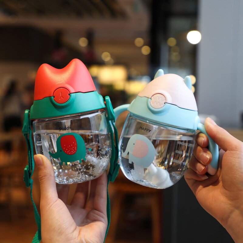 Children's water cup Drop-proof baby straw cup double handle drinking cup Kindergarten leak-proof and choke-proof straw cup with gravity ball