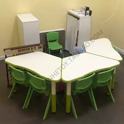 Yucai kindergarten children's lifting table and chair set can be combined with trapezoidal table hand drawing training class early education table