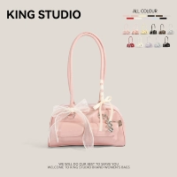 Розовый [включая кулон из шелкового шарфа]