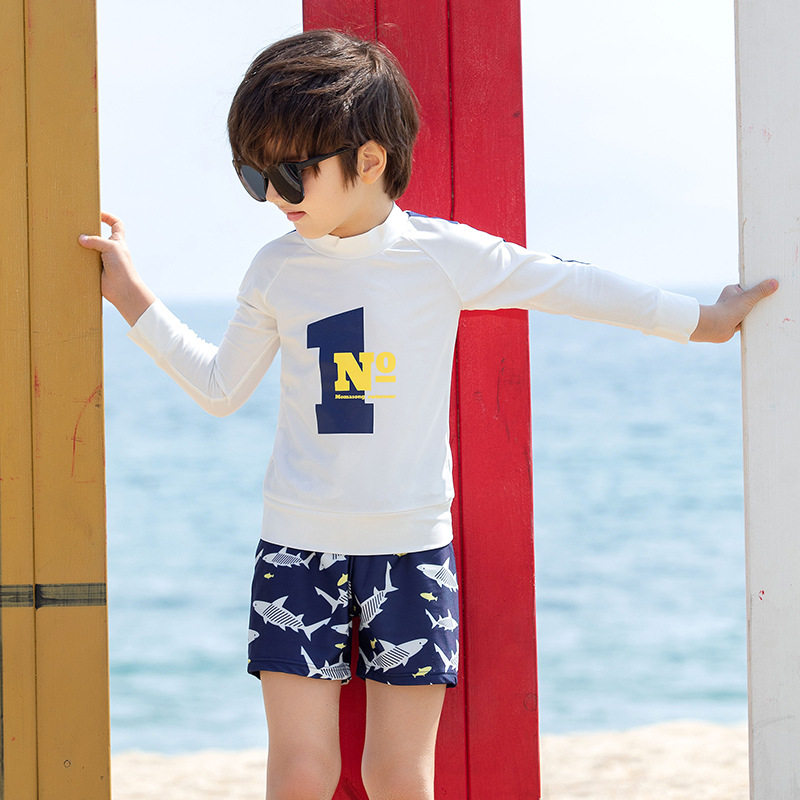 Children's swimsuit 2021 new boy split long sleeve sunscreen bathing suit middle and large children's student swimsuit swimming trunks set