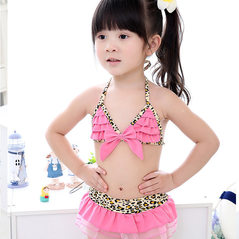 Korean children's swimsuit baby bikini three-piece set for girls baby quick-drying girls vacation swimming pants with hat