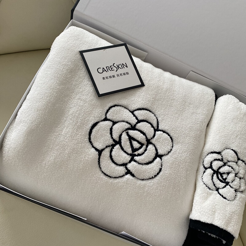 Towel and Bath Towel Two-Piece Set, High-End French Style, White, High-End Gift, Bath Towel for Women, Extra Large, Pure Cotton Towel and Bath Towel Two-Piece Set, High-End French Style, White, High-End Gift, Bath Towel for Women, Extra Large, Pure Cotton
