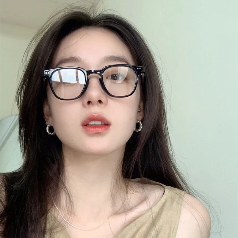 Ultra-light black frame plain face big face thin myopia glasses female can be matched with degree astigmatism anti-blue light eye frame frame male