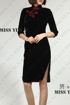 2018 New black velvet plate Flower buckle fashion improved cheongsam skirt can be customized ladies spring and autumn Tung coat
