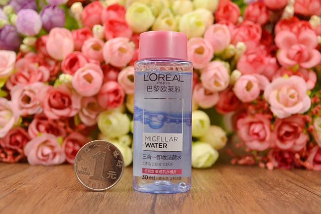 L'Oreal ba-trong-một loại bỏ trang điểm làm sạch nước 30 ml mặt và đôi môi nhẹ nhàng và không gây kích ứng dùng một lần tẩy trang ma thuật nước tẩy trang cho da khô