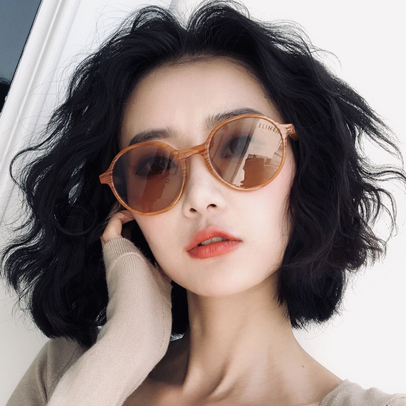 Net red in sunglasses 2021 new tide Han street to take personality sunglasses female round face port wind tea glasses