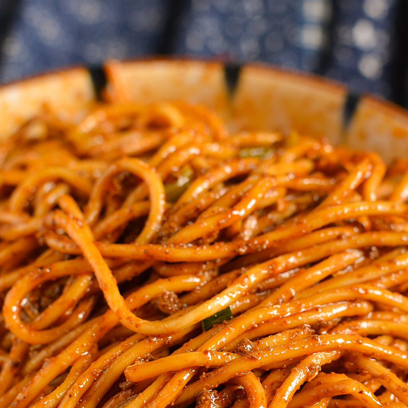 Noodle Cuisine Sauce Noodles Multiperson Dry Mixed Pasta Sauce Sesame Sauce Secret Sauce Wrap and Mix Noodles with Ingredients Bag