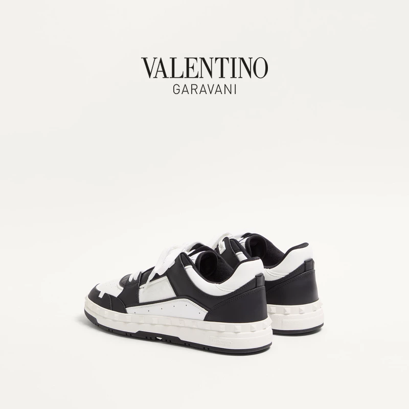 [Подарок][Безпроцентный на 24 выпуска] кеды мужские VALENTINO FREEDOTS повседневные