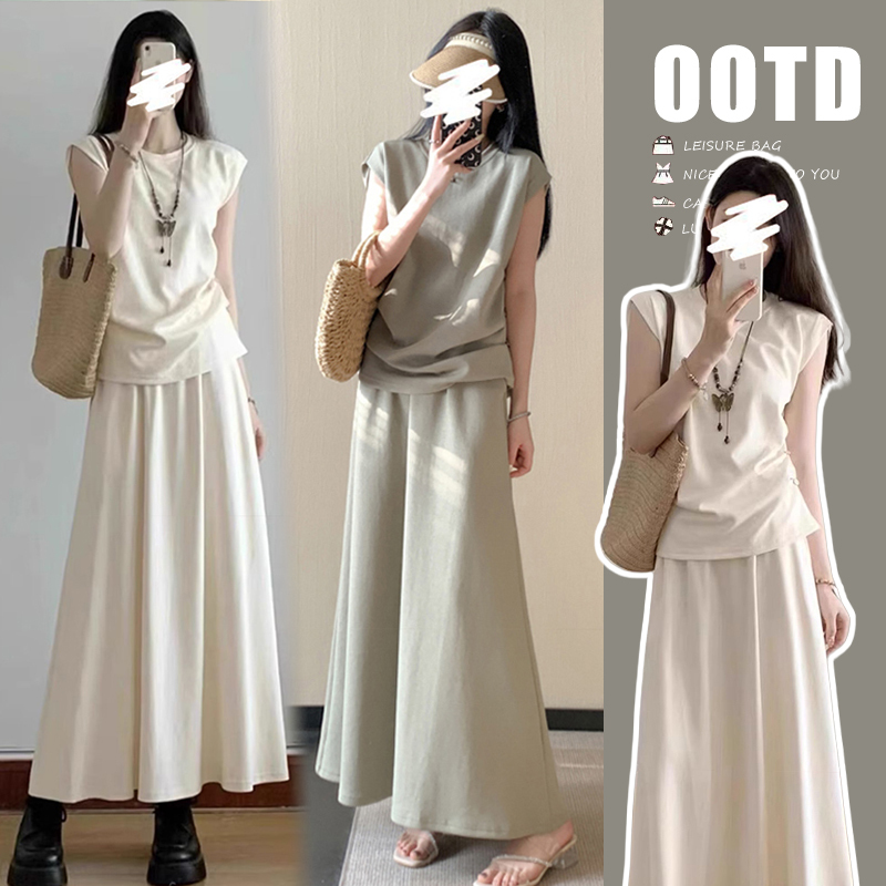 Maternity Wear Summer Suit 2026 New Summer Fashion Korean Style Slimming Top Casual Half Skirt Two-Piece Set