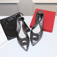 Серебристо-серый