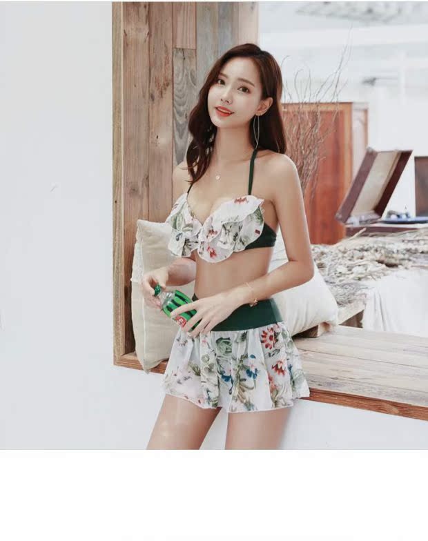 Siêu nhân lưới đỏ ba mảnh phù hợp với INS gió gợi cảm bikini nóng xuân nhỏ nước hoa chia đôi áo tắm mỏng nữ - Bikinis váy tắm biển