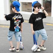 phù hợp với chàng trai mùa hè vừa Big Boy 2020 mới mát mẻ vàng ngắn tay t-shirt mỏng denim quần short đẹp trai hai mảnh bộ.