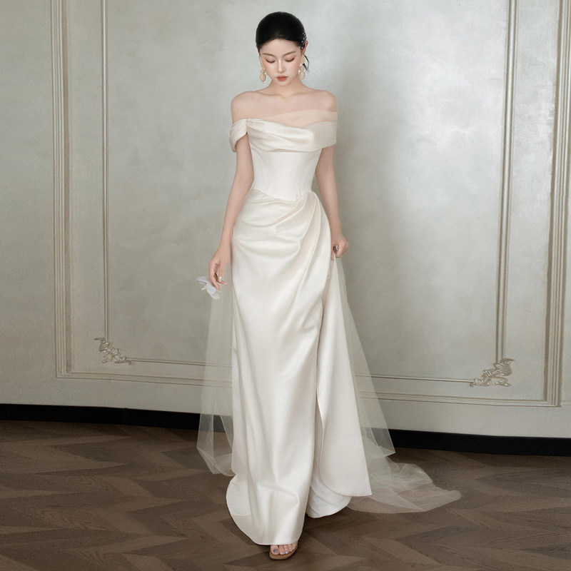 One-Shoulder Satin Light Wedding Dress, White, Simple and Lightweight, Bridal Wedding Dress, High-End French Style, Reception and Departure Dress