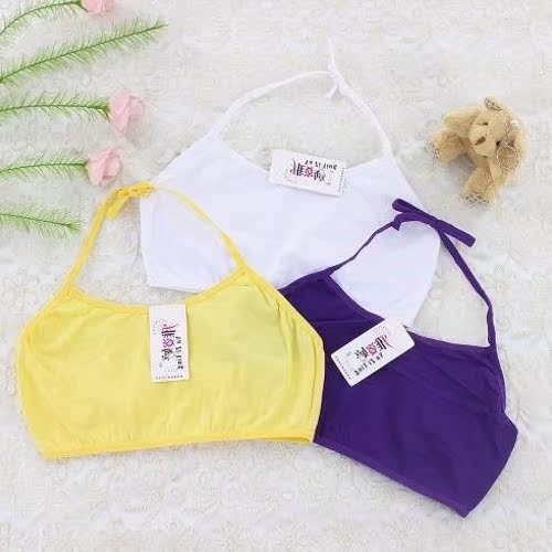 Cô gái đồ lót phát triển chính học sinh trung học bông áo ngực treo cổ kiểu dây đeo strapped ngực sling.