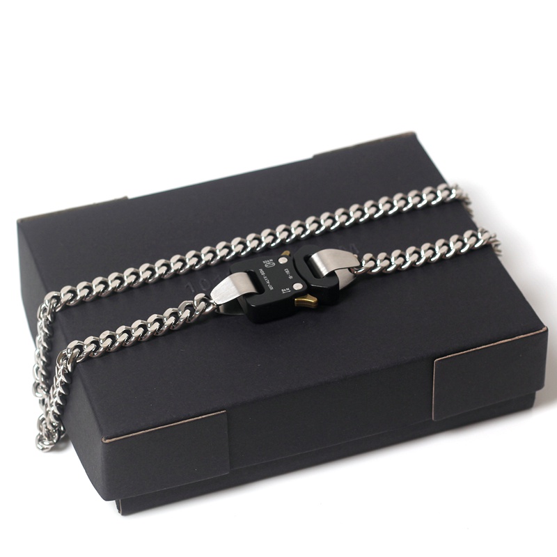 Autonomous correct version 1017 9SM ALYX necklace for male and female couples Functional Tactical Catch Hero Necklace