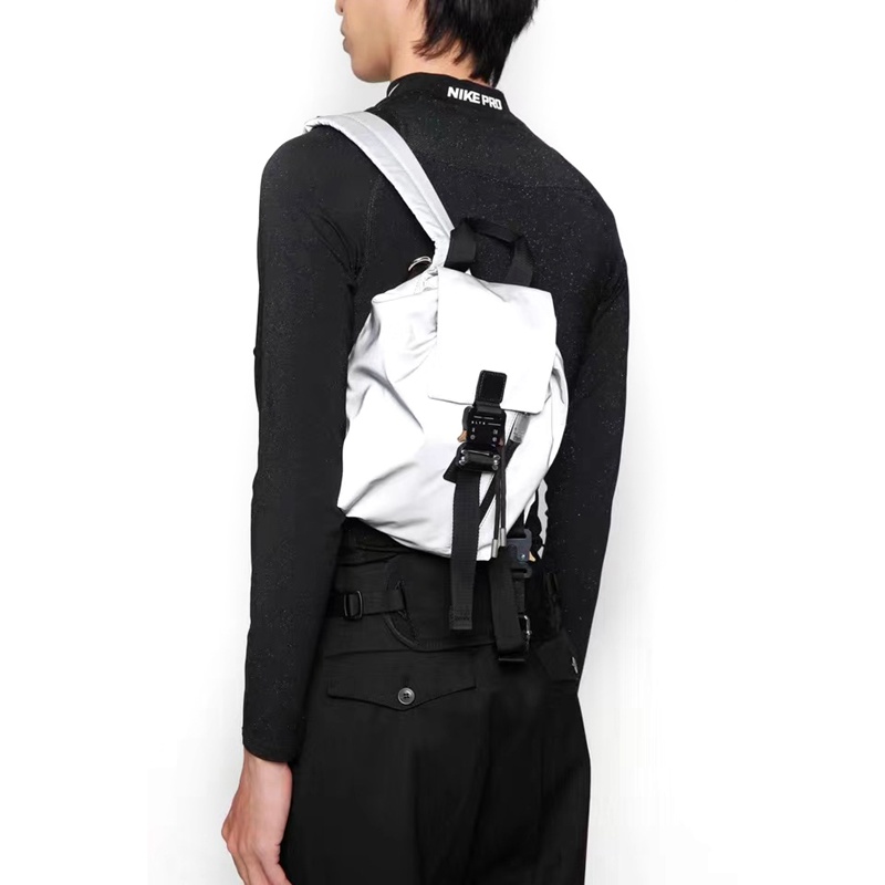 Autonomous right version ALYX package spot 1017 9SM metal functional buckle male and female shoulder bag bag double shoulder bag