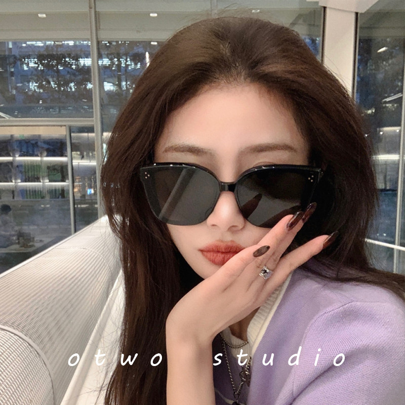 Retro Sunglasses Black GM Nets Red Ins Korean version of Tide Street Pat on the Men's Face Slim Sunglasses Woman 2021 New
