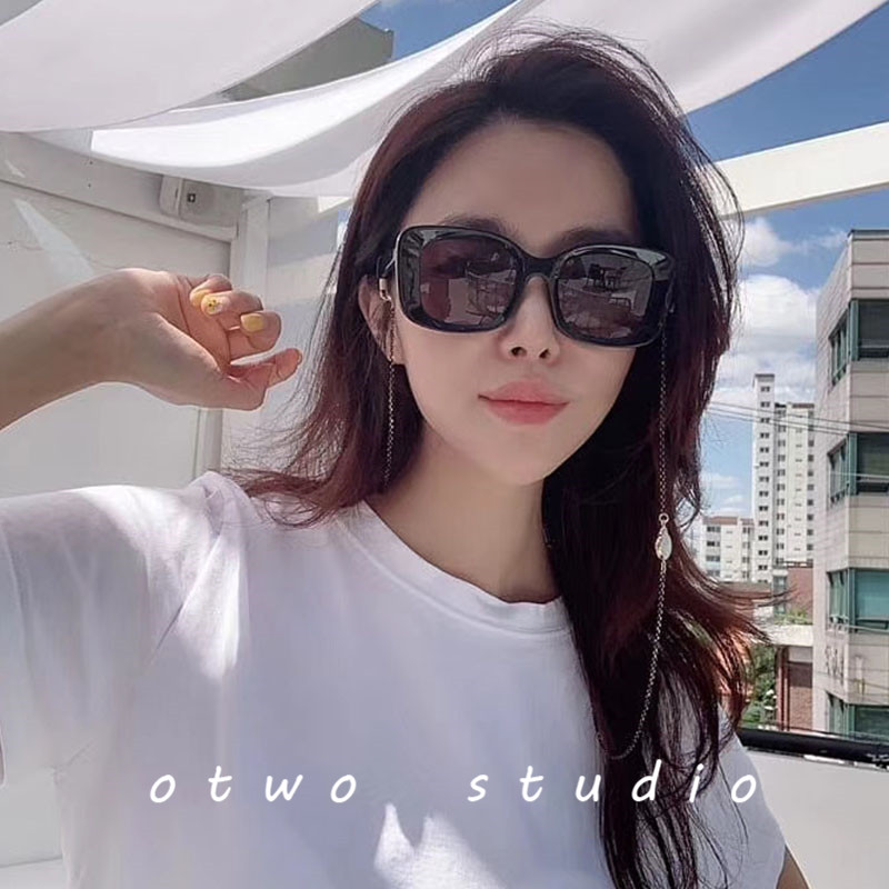 Han Edition Retro Sunglasses Women's Big Face Slim travel anti-UV-ins cool street flapping online red 2022's new wave-Taobao