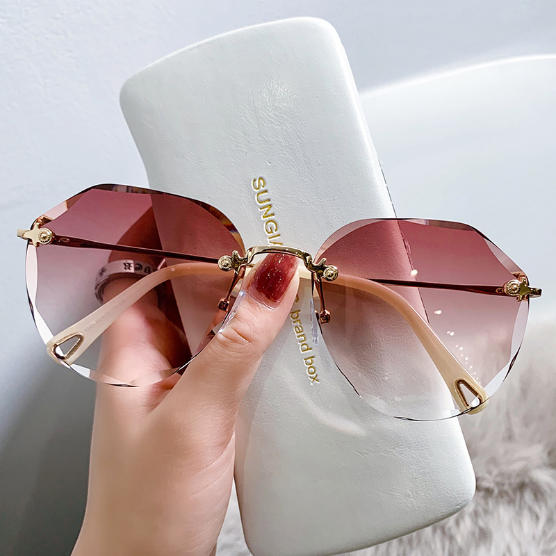 2025 New Fashionable Frameless Cut-Edge Sunglasses for Women, Internet Celebrity Style, Uv Protection, Slimming Trendy Sunglasses for Women