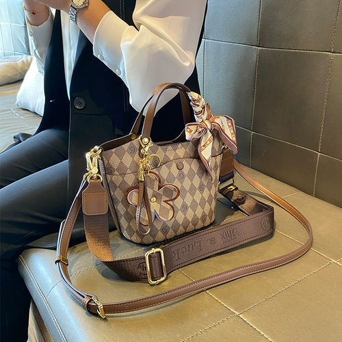 Модная универсальная сумка через плечо, Гонконг, из натуральной кожи, в корейском стиле, городской стиль