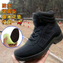 New Light Anti-Chill Shoes Winter Two Cotton Shoes Mens Shoes Thicken Plus Suede Black Snowy Boots Military-boot Waterproof