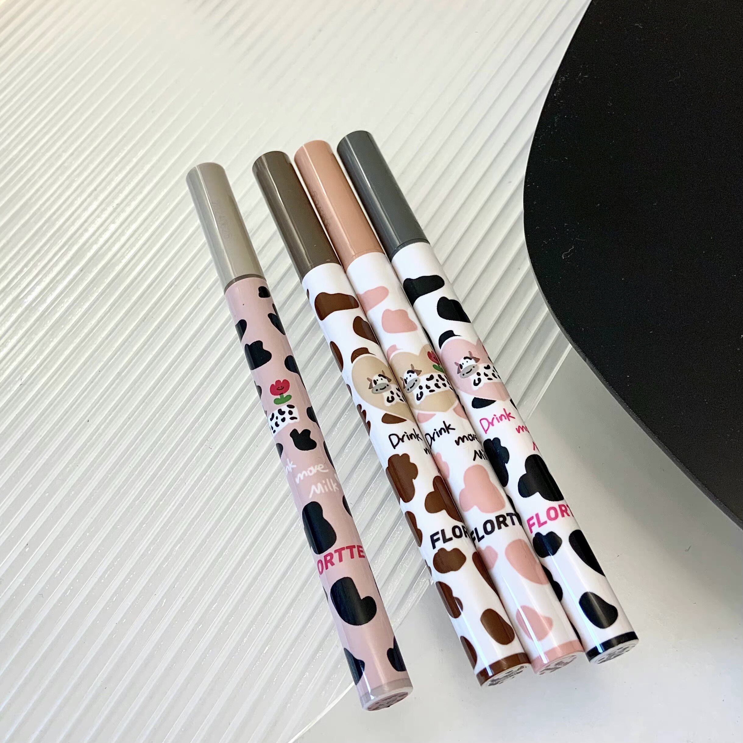 Wow the fine Grand Deer Flortte Floria Eye Line Liquid Pen Silkworm Nature Colorful Fine Shadow Not Faint