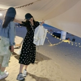 曾小咸 Летнее платье, длинная юбка, V-образный вырез, французский стиль, короткий рукав, с рукавом