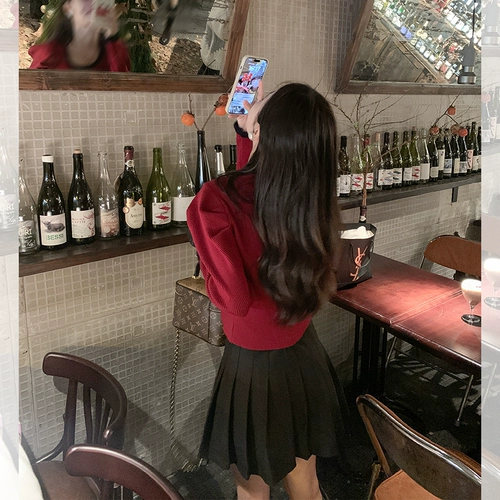 Красный свитер, атмосферная дизайнерская утепленный лонгслив, тренд сезона